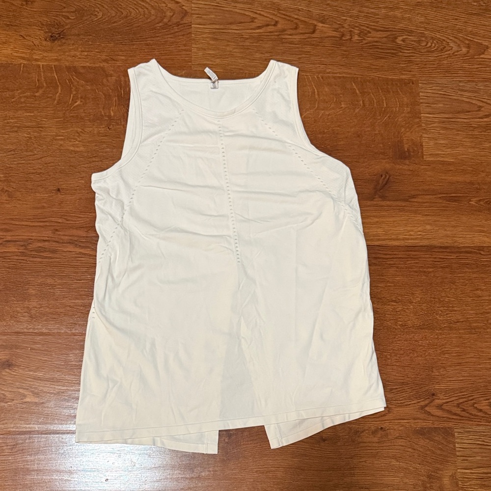 Athleta Cream Sleeveless Tank Top